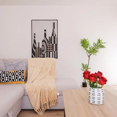 Diklo - Modern 2 Bedroom דירה