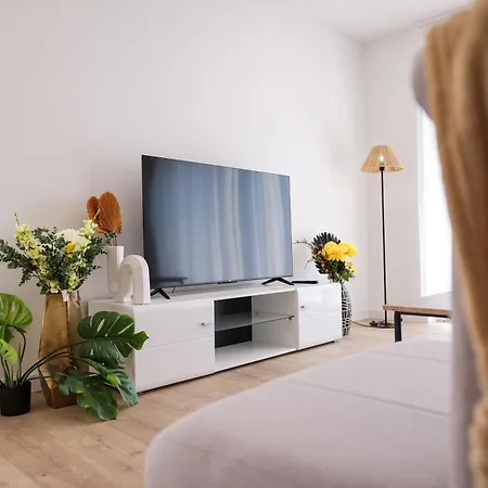 דירה Diklo - Modern 2 Bedroom *