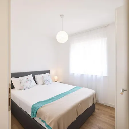 דירה Diklo - Modern 2 Bedroom *