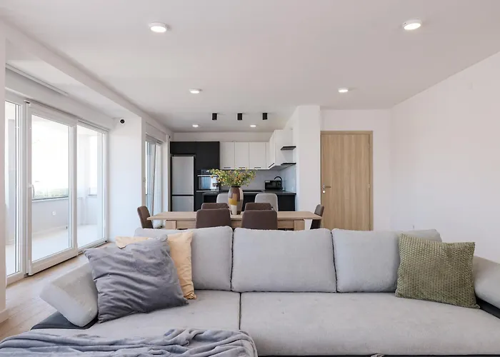 Appartamento Diklo - Modern 2 Bedroom Zara