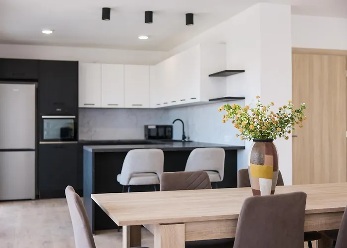 Diklo - Modern 2 Bedroom Apartment Zadar