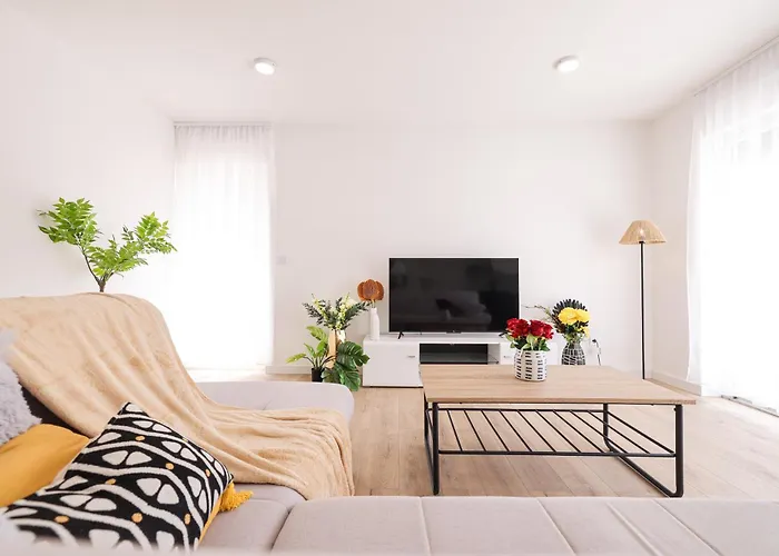 Diklo - Modern 2 Bedroom Apartment