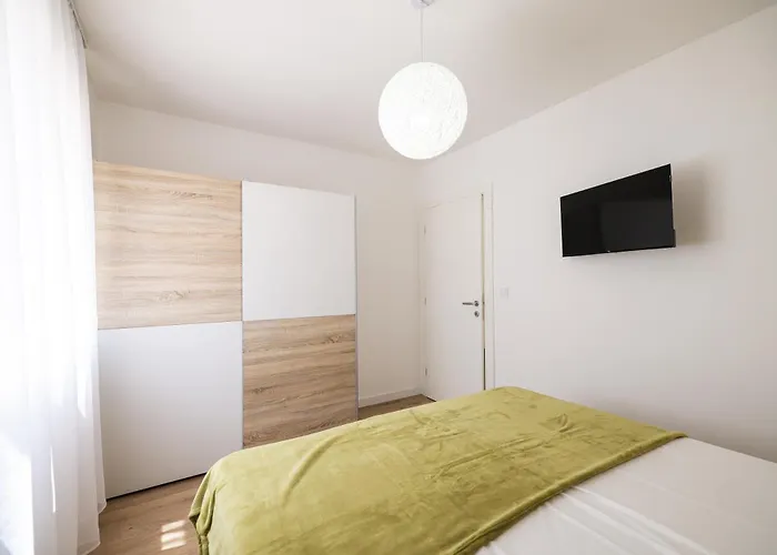 Apartment Diklo - Modern 2 Bedroom Zadar