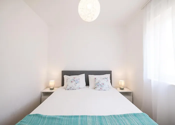 Diklo - Modern 2 Bedroom Apartment Zadar