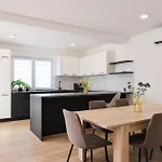 Διαμέρισμα Diklo - Modern 2 Bedroom