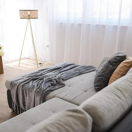 Diklo - Modern 2 Bedroom 扎达尔