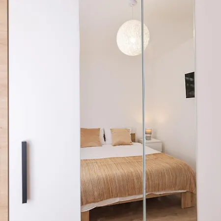 Diklo - Modern 2 Bedroom