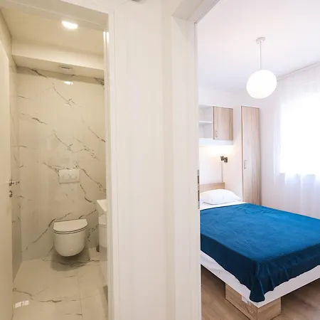 Diklo - Modern 2 Bedroom *