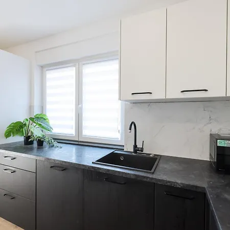 Diklo - Modern 2 Bedroom * זאדאר