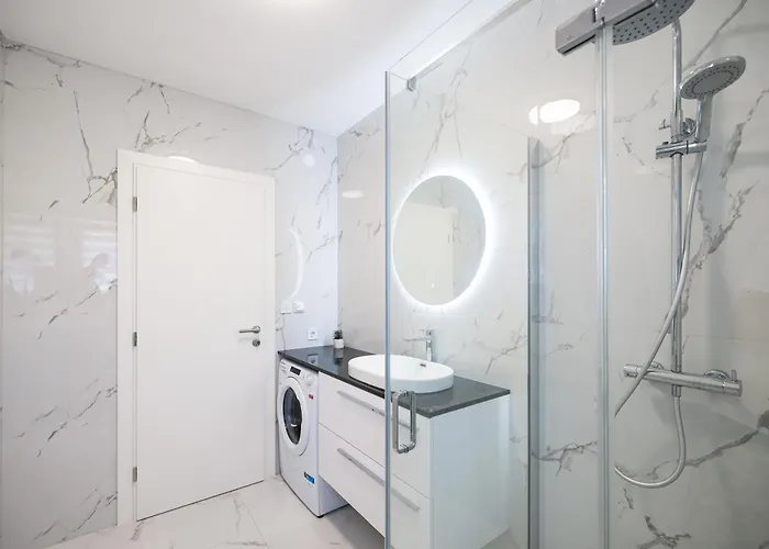 Diklo - Modern 2 Bedroom דירה זאדאר