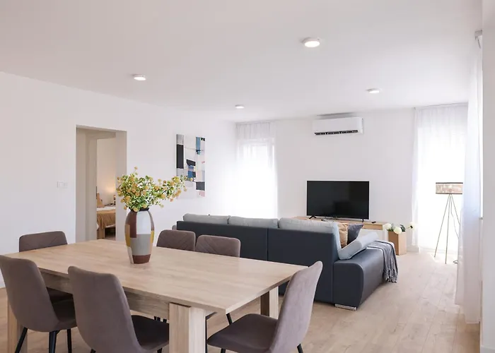 דירה Diklo - Modern 2 Bedroom *
