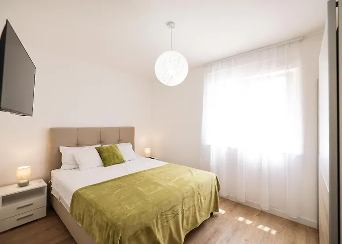 Diklo - Modern 2 Bedroom * זאדאר